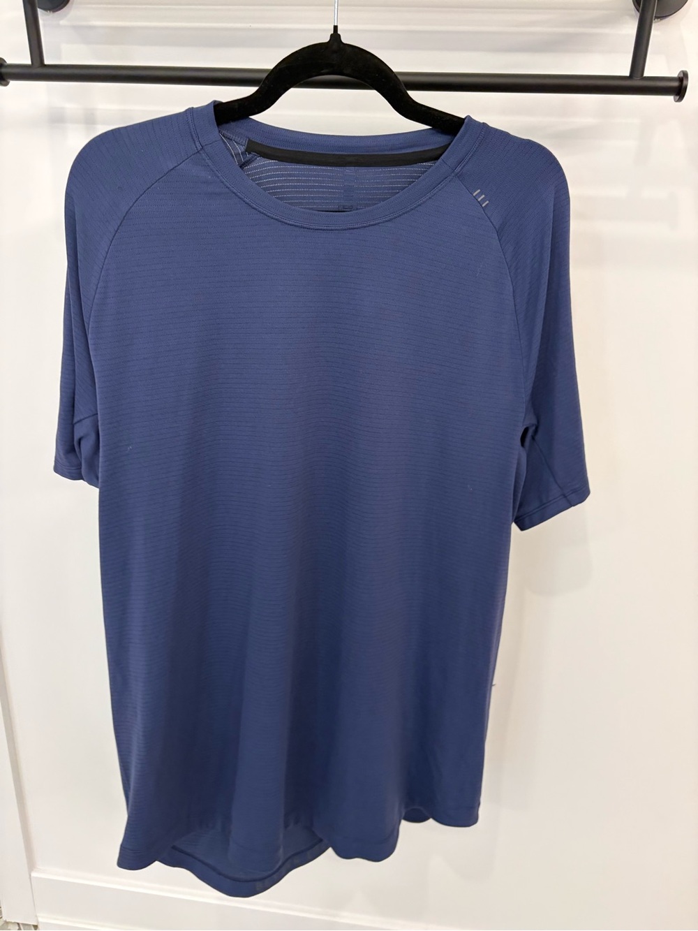 lululemon athletica Men's Short-Sleeve Tee in Deep Blue
